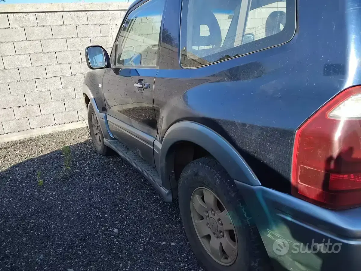 Usata Mitsubishi Pajero 160 CV (117 kW) 2003 SUV