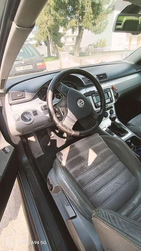 Usata VW Passat Highline 140 CV (102 kW) 2006 Berlina