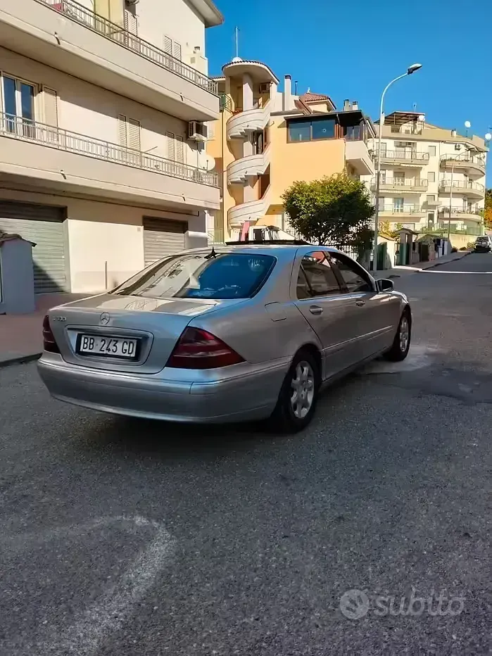 Usata Mercedes S500 306 CV (225 kW) 1999 Grigio Berlina
