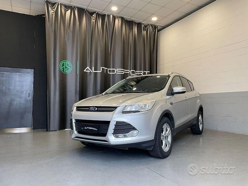 Usata Ford Kuga Titanium 140 CV (102 kW) 2013 Grigio SUV