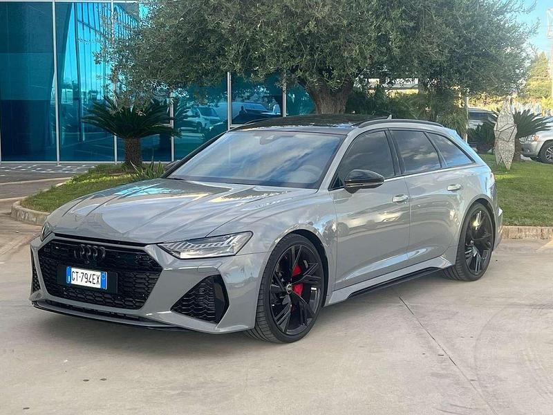 Grigio Usata 2024 Audi RS6 Station wagon | 126.900 € (Molto cara) - Immagine 1/4