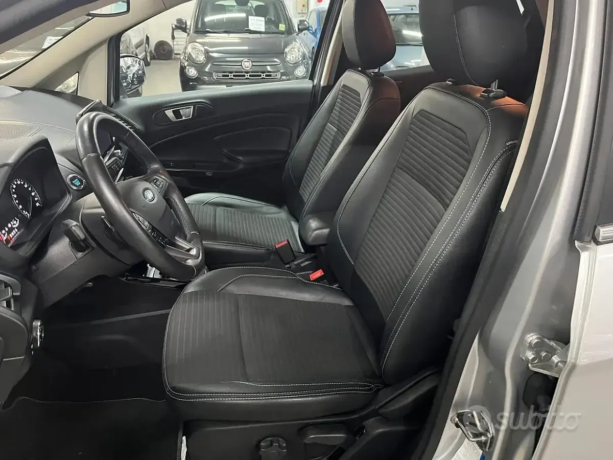 Usata Ford Ecosport 125 CV (91 kW) 2018 Grigio SUV