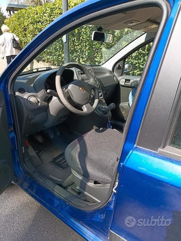 Usata Fiat Panda 77 CV (56 kW) 2009 Blu Utilitaria
