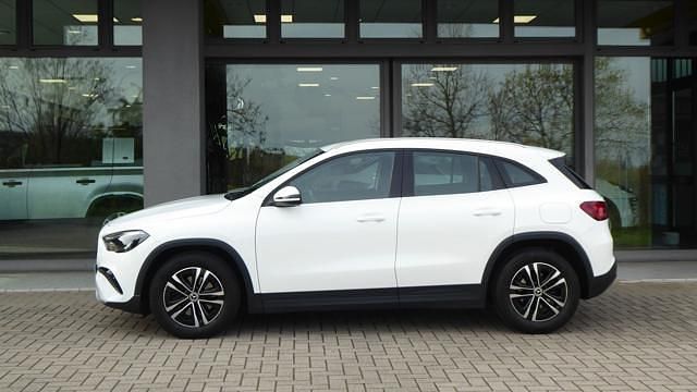 Usata Mercedes GLA180 Advanced 116 CV (85 kW) 2023 Bianco SUV