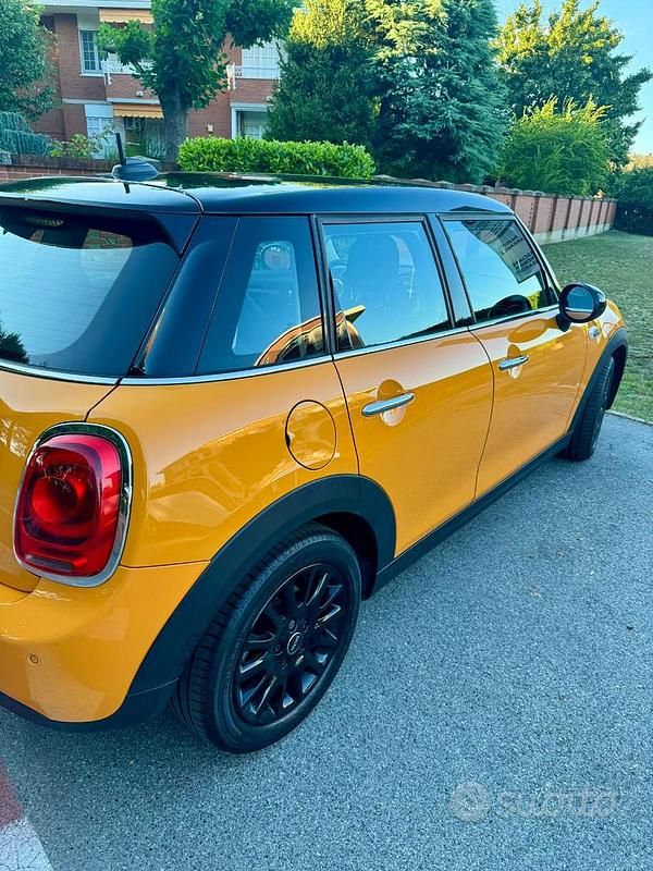 Giallo Usata 2016 Mini Cooper D Utilitaria | 9700 € (Ottimo prezzo) - Immagine 1/4