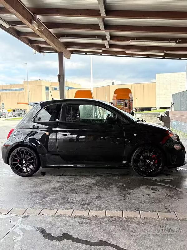 Usata Abarth 595 Pista 160 CV (117 kW) 2018 Nero Berlina