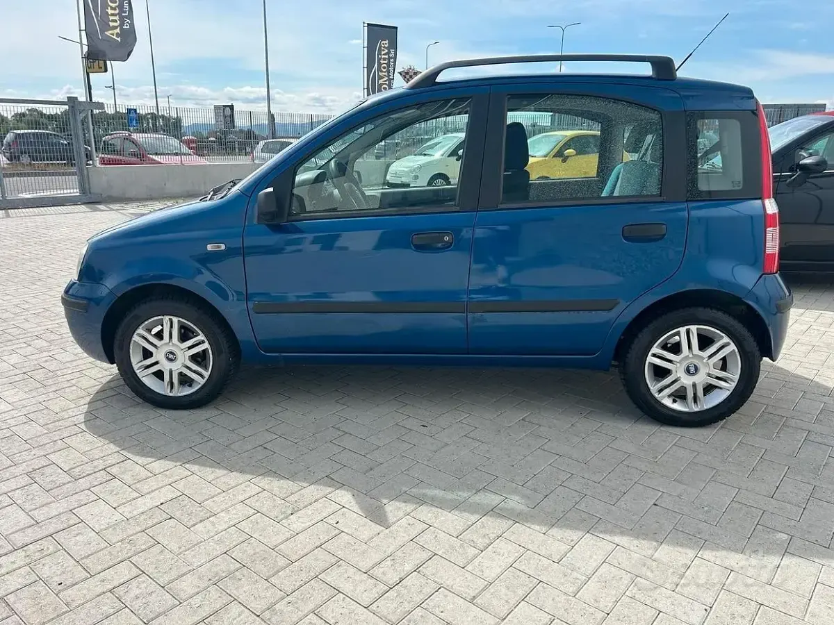 Usata Fiat Panda Emotion 60 CV (44 kW) 2006 Blu Utilitaria