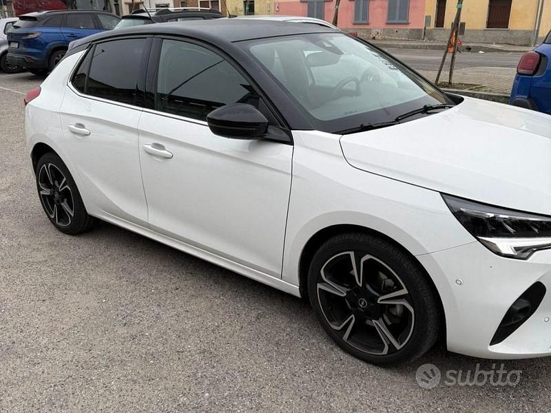Usata Opel Blitz Edition 101 CV (74 kW) 2022 Bianco Berlina