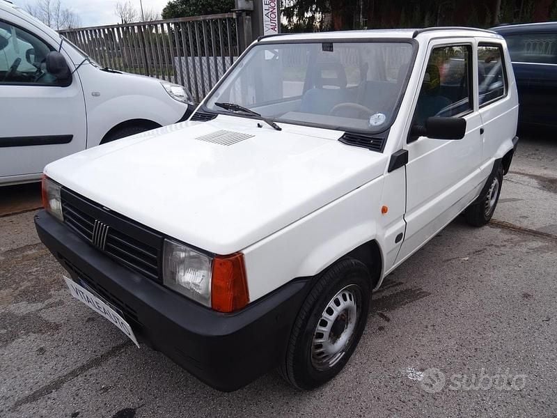 Usata Fiat Panda Young 54 CV (39 kW) 2002 Bianco Berlina