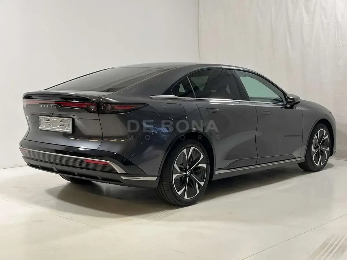 Nuova Mazda 6e Takumi-Line 180 kW (245 CV) 2025 Grigio Berlina