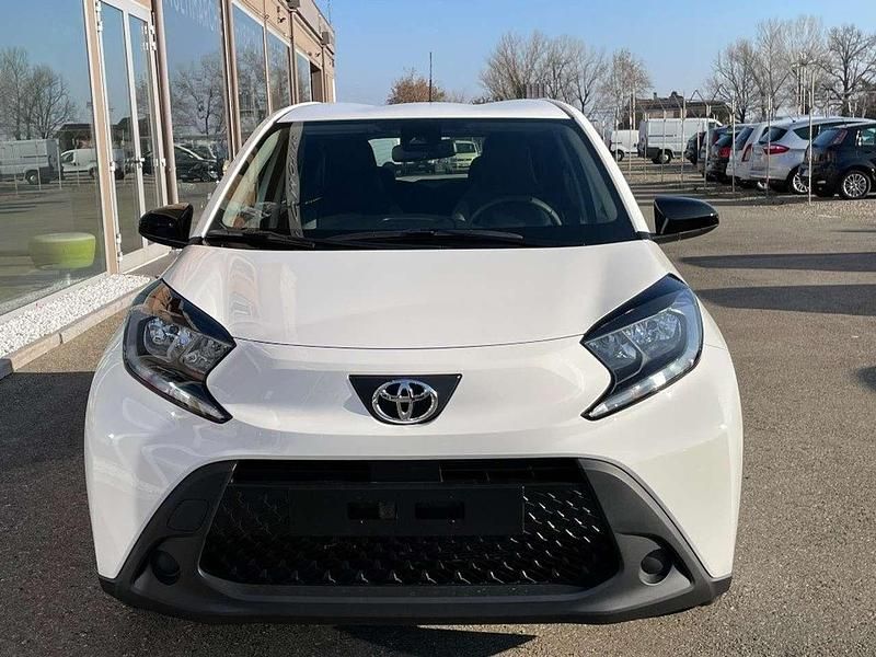 Nuova Toyota Aygo X Active 72 CV (52 kW) 2025 Bianco SUV