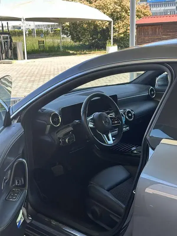 Usata Mercedes CLA220 Business 190 CV (139 kW) 2019 Grigio Coupé