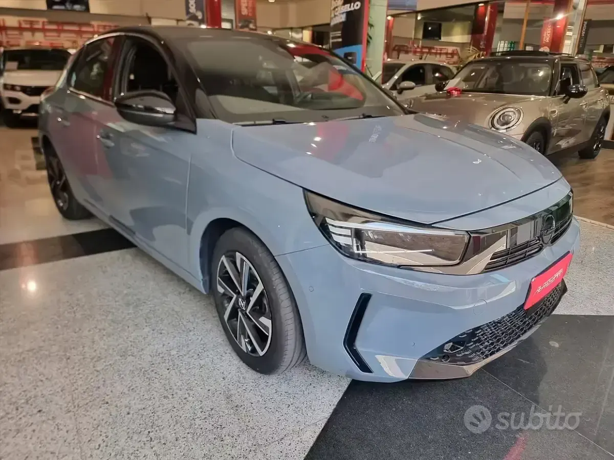 Usata Opel Corsa 75 CV (55 kW) 2024 Grigio Utilitaria