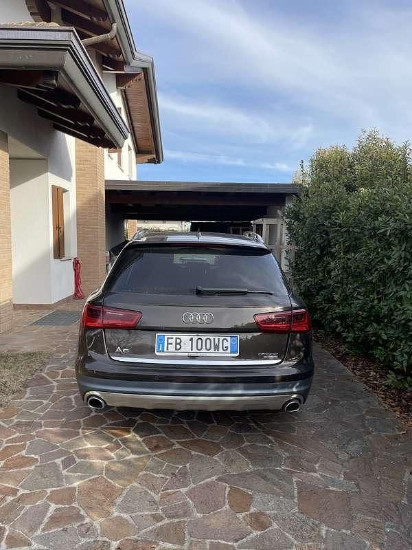 Usata Audi A6 Allroad Ambiente 218 CV (160 kW) 2015 Station wagon