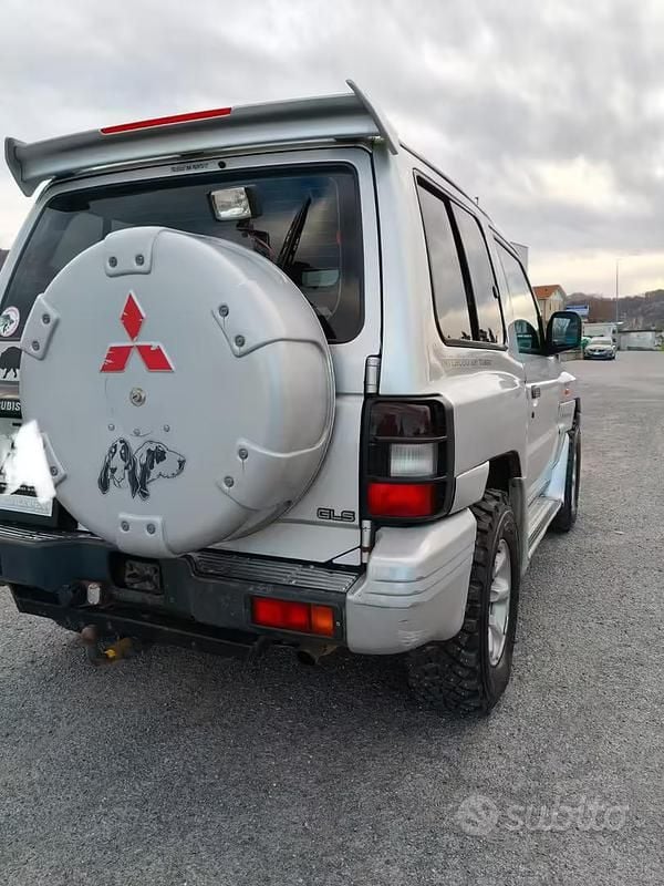Usata Mitsubishi Pajero 2000 Grigio SUV