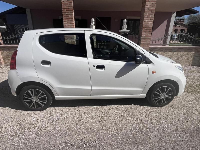 Usata Suzuki Alto GL 68 CV (50 kW) 2011 Bianco Utilitaria