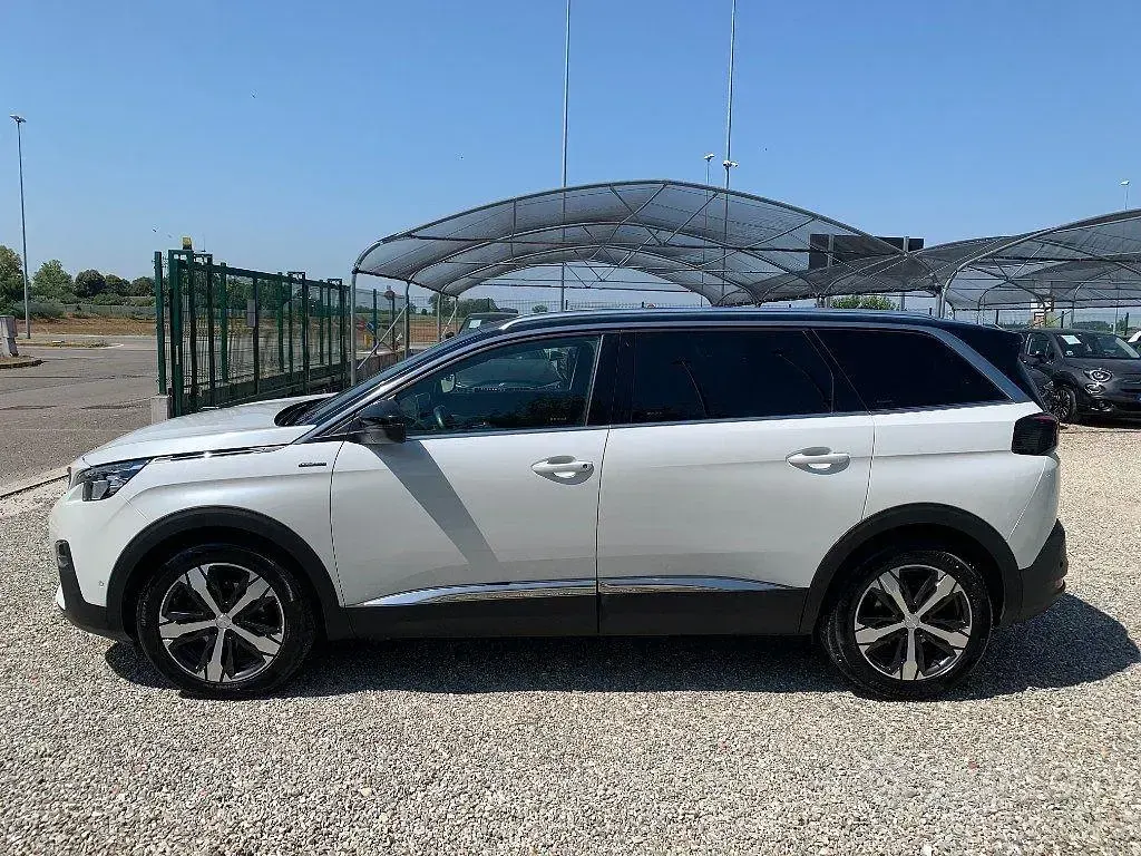 Usata Peugeot 5008 GT-line 181 CV (133 kW) 2019 Bianco SUV