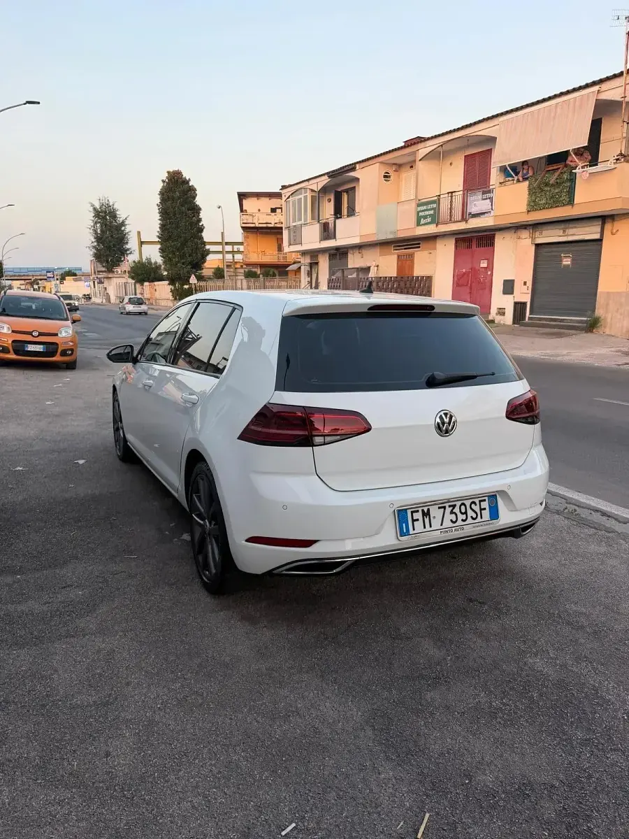 Usata VW Golf VII Highline 116 CV (85 kW) 2017 Bianco Berlina
