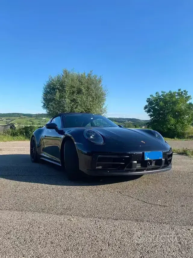 Usata Porsche 911 Carrera 4 GTS Targa 480 CV (353 kW) 2023 Nero Cabrio