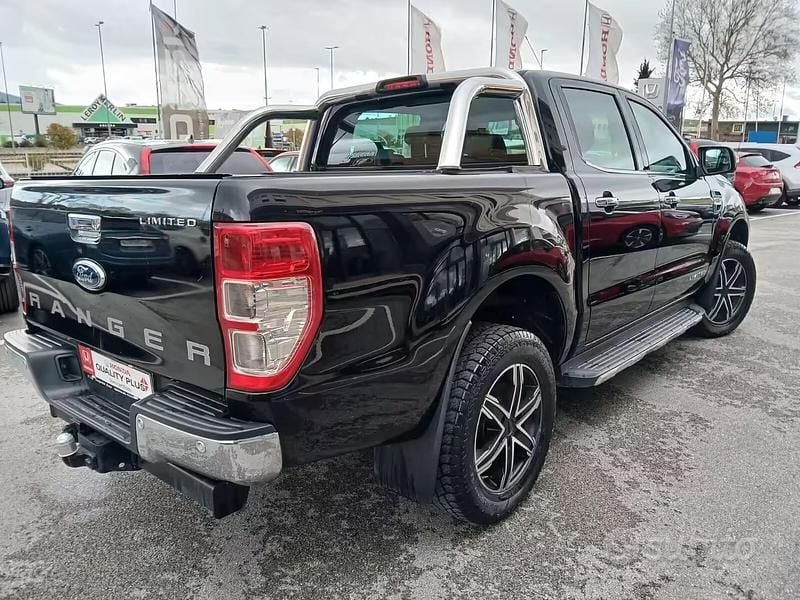 Usata Ford Ranger Limited 160 CV (117 kW) 2016 Nero Pick-up