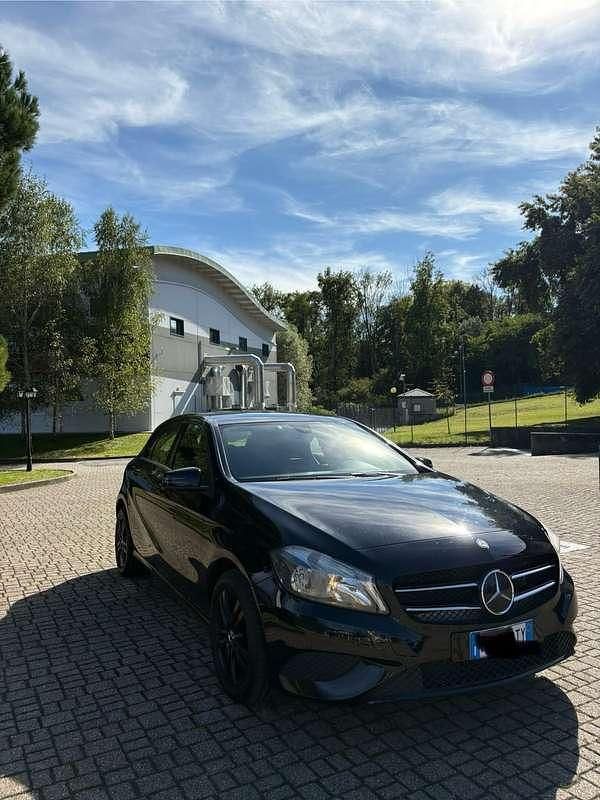 Usata Mercedes A180 Premium 109 CV (80 kW) 2014 Berlina