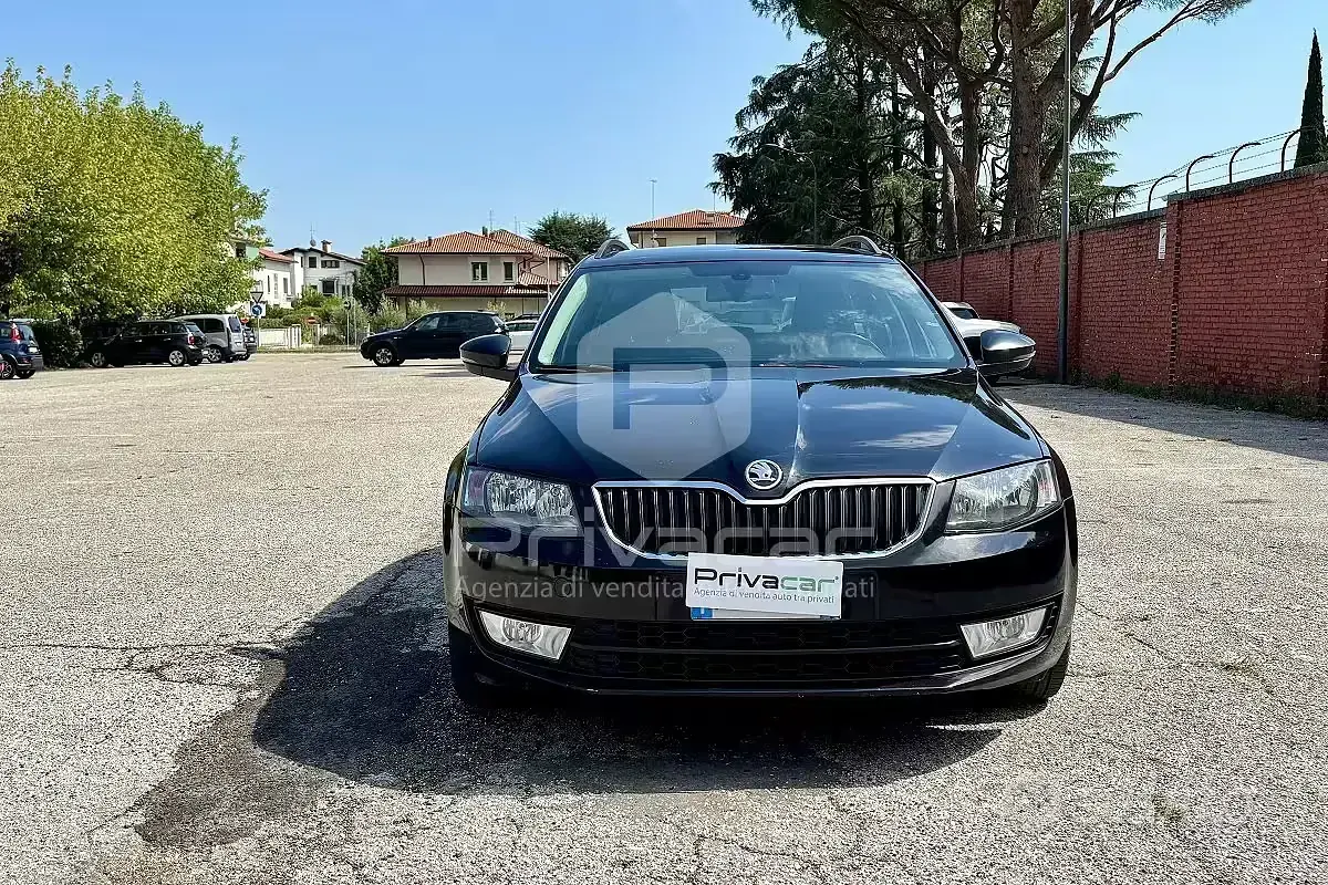 Usata Skoda Octavia Ambition 110 CV (80 kW) 2015 Nero Station wagon
