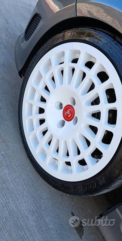 Usata Abarth 500 140 CV (102 kW) 2015 Utilitaria