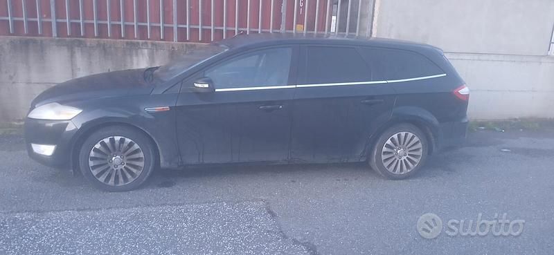 Usata Ford Mondeo 145 CV (106 kW) 2007 Nero Station wagon