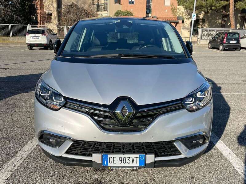 Usato 2021 Renault Scénic IV 1.3 Benzin 140 CV (21.000 €)