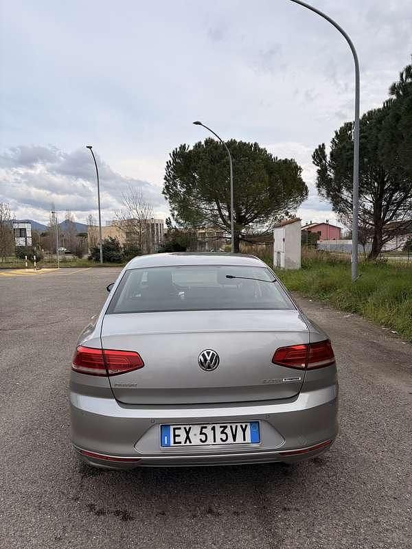 Usata VW Passat Executive 150 CV (110 kW) 2015 Berlina