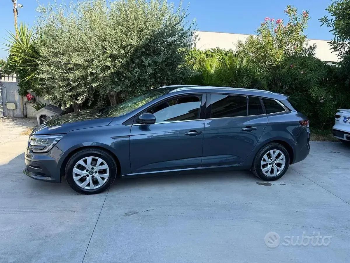 Usata Renault Mégane GrandTour 116 CV (85 kW) 2021 Station wagon