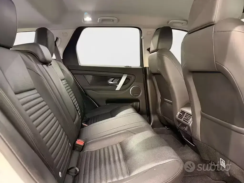 Usata Land Rover Discovery Sport 200 CV (147 kW) 2023 Bianco SUV