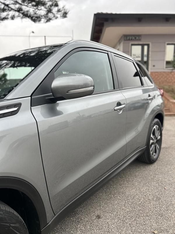 Usata Suzuki Vitara 129 CV (94 kW) 2021 Grigio SUV