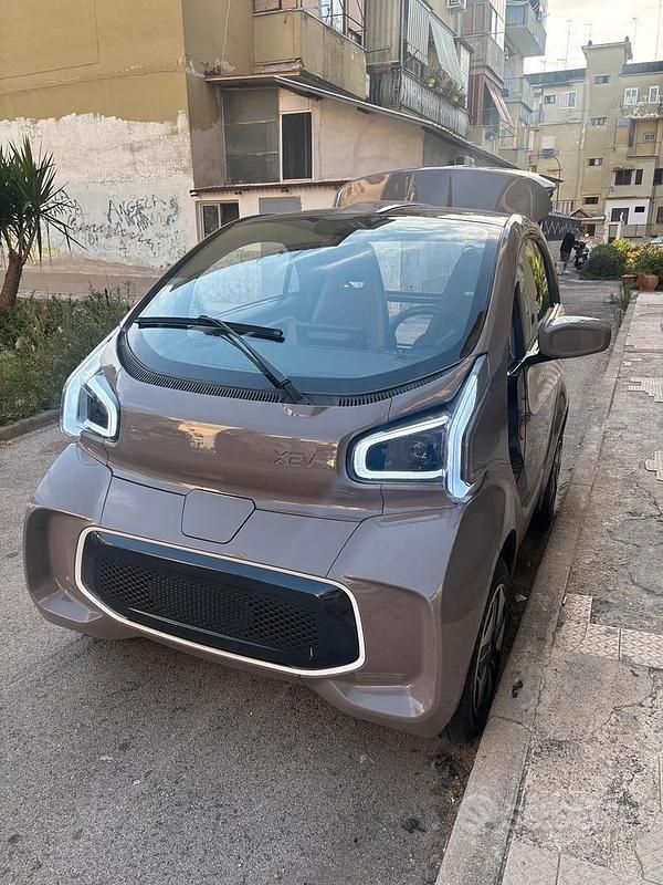 Usata XEV Yoyo 2024 Marrone Utilitaria