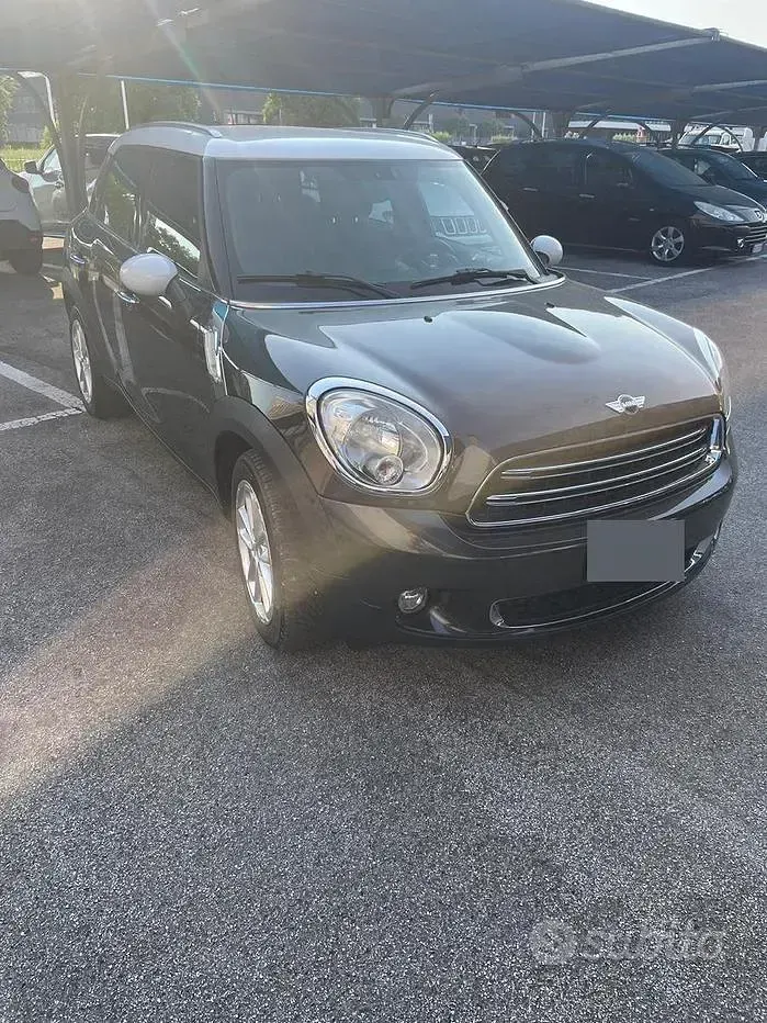Usata Mini Countryman 112 CV (82 kW) 2014 Marrone SUV