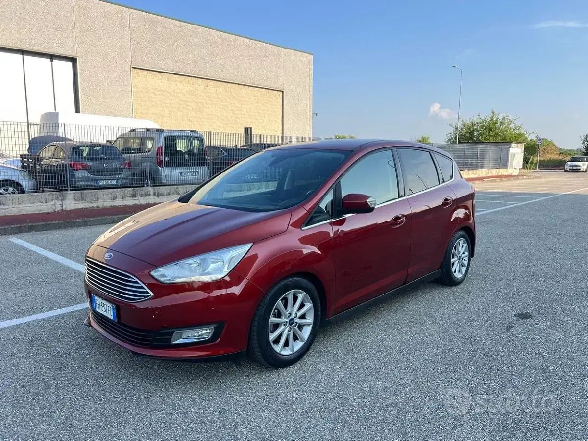 Usata Ford C-MAX Titanium 125 CV (91 kW) 2017 Rosso Monovolume