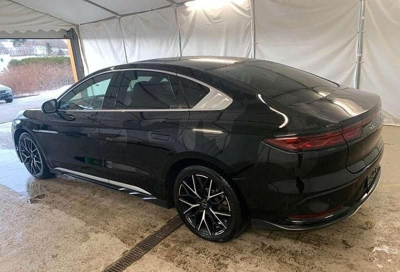 Usata BYD Han 380 kW (517 CV) 2023 Nero ossidiana Berlina