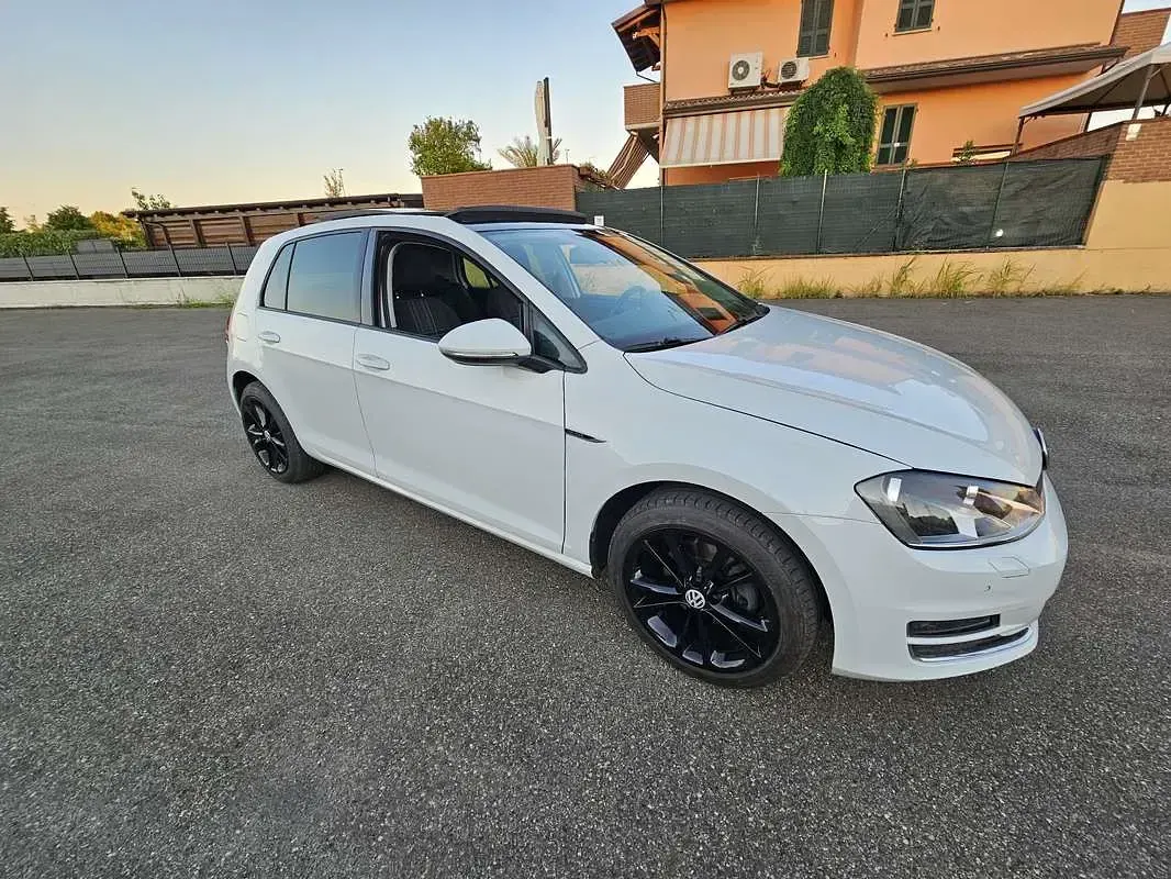 Usata VW Golf VII Comfortline 110 CV (80 kW) 2016 Bianco Berlina