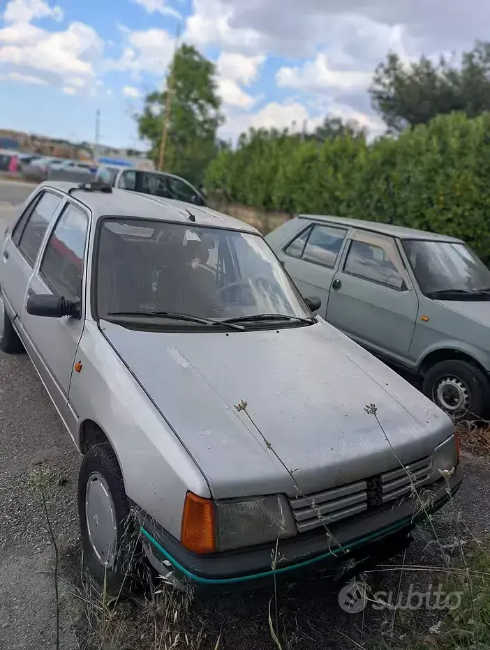Usata Peugeot 205 49 CV (36 kW) 1984 Utilitaria