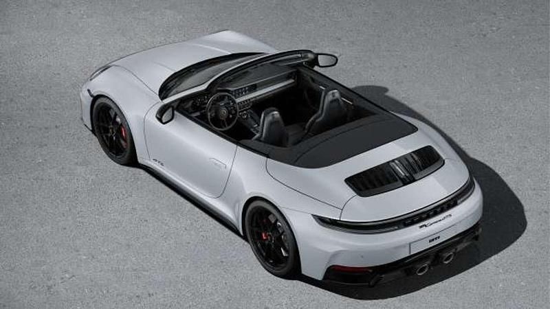 Nuova Porsche 911 541 CV (397 kW) 2026 Grigio ghiaccio Cabrio