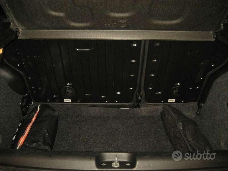 Usado Fiat Panda Cross Cross 84 CV (61 kW) 2020 Gris Utilitario