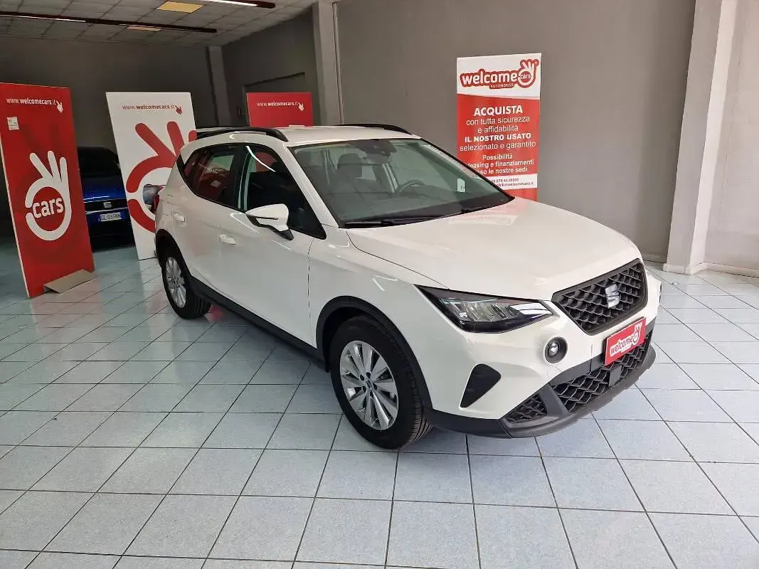 Usata Seat Arona Style 95 CV (69 kW) 2023 Bianco SUV