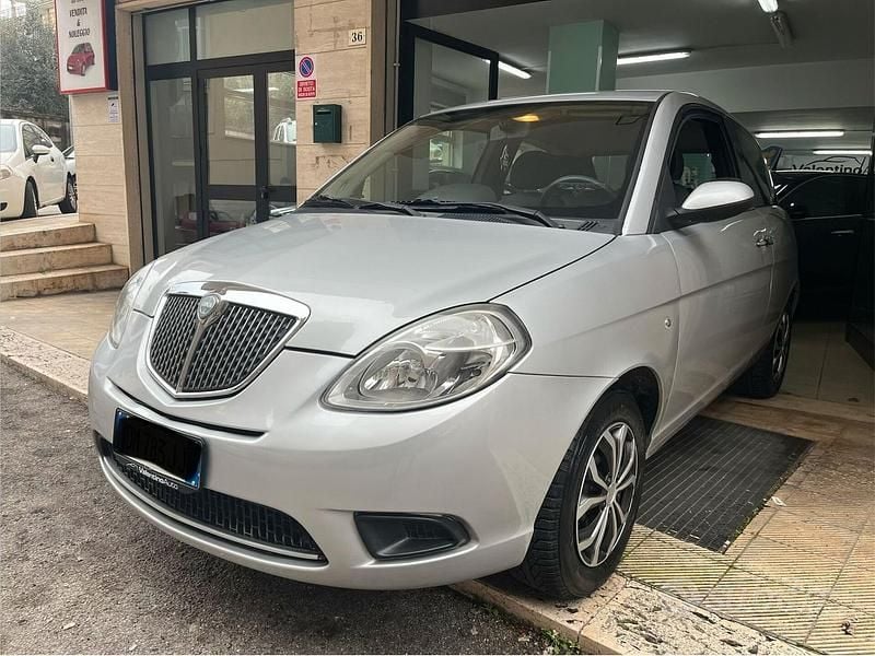 Usata Lancia Ypsilon 59 CV (43 kW) 2008 Grigio Utilitaria