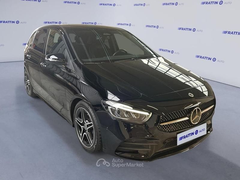 Usata Mercedes B200 AMG Line Premium 150 CV (110 kW) 2024 Nero Monovolume