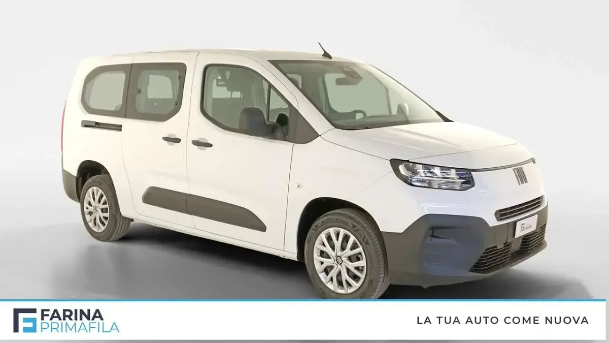 Nuova Fiat Doblò 131 CV (96 kW) 2026 Bianco pastello Monovolume