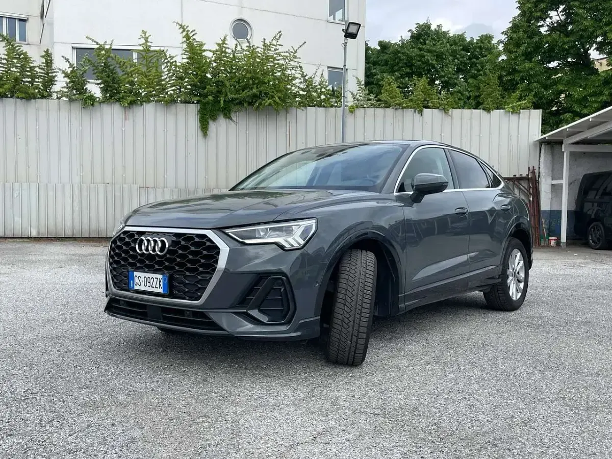 Usata Audi Q3 Sportback Business Plus 150 CV (110 kW) 2024 Grigio SUV