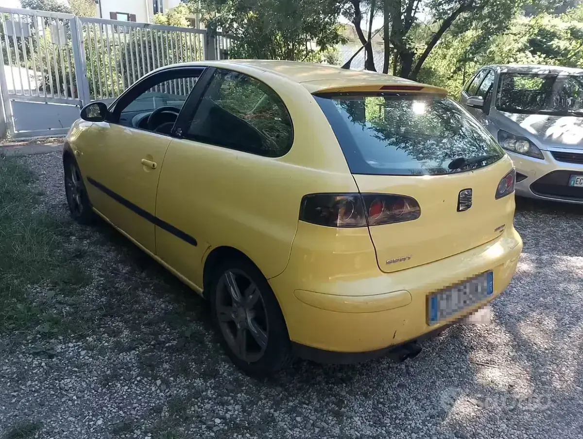 Usata Seat Ibiza FR 130 CV (95 kW) 2005 Giallo Utilitaria