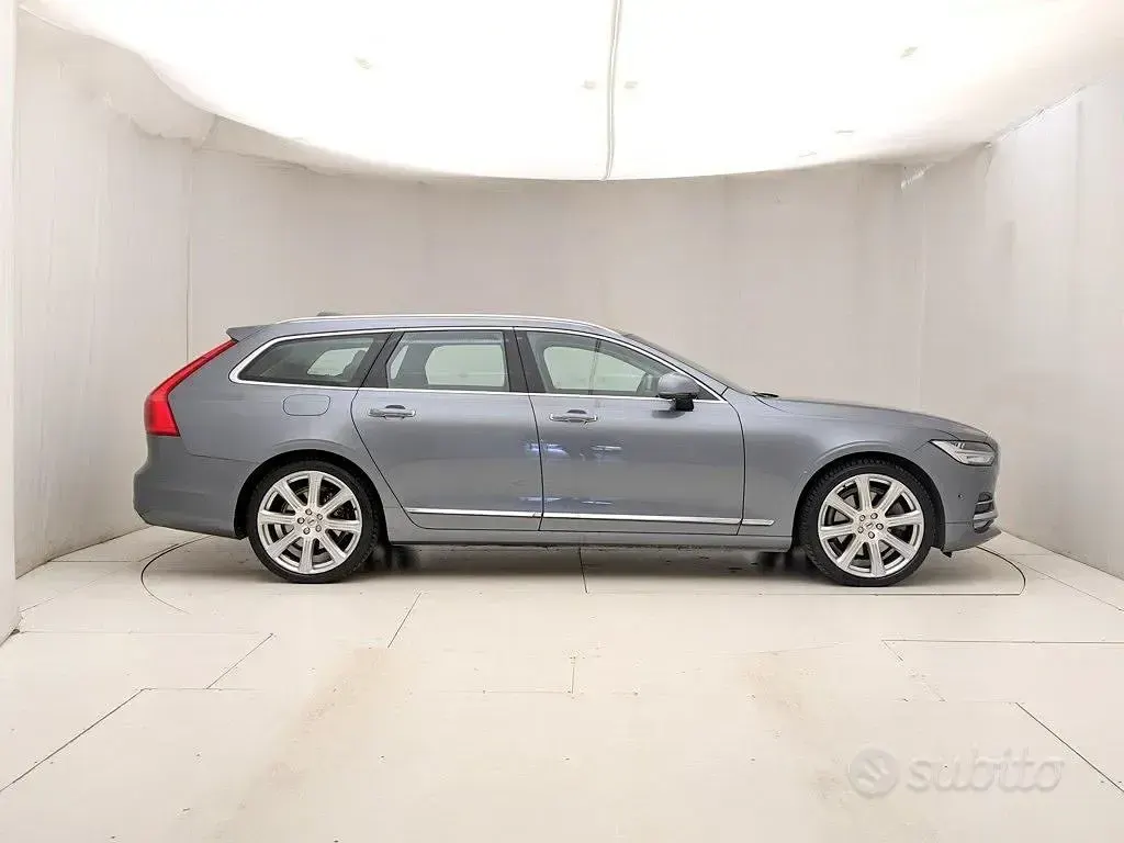 Usata Volvo V90 Inscription 235 CV (172 kW) 2017 Grigio Station wagon