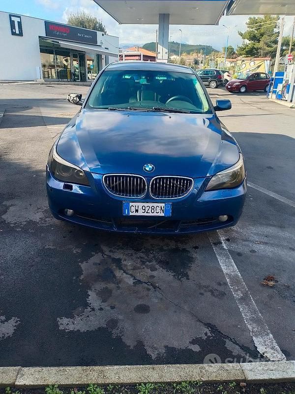 Usata BMW 525 177 CV (130 kW) 2005 Blu Station wagon