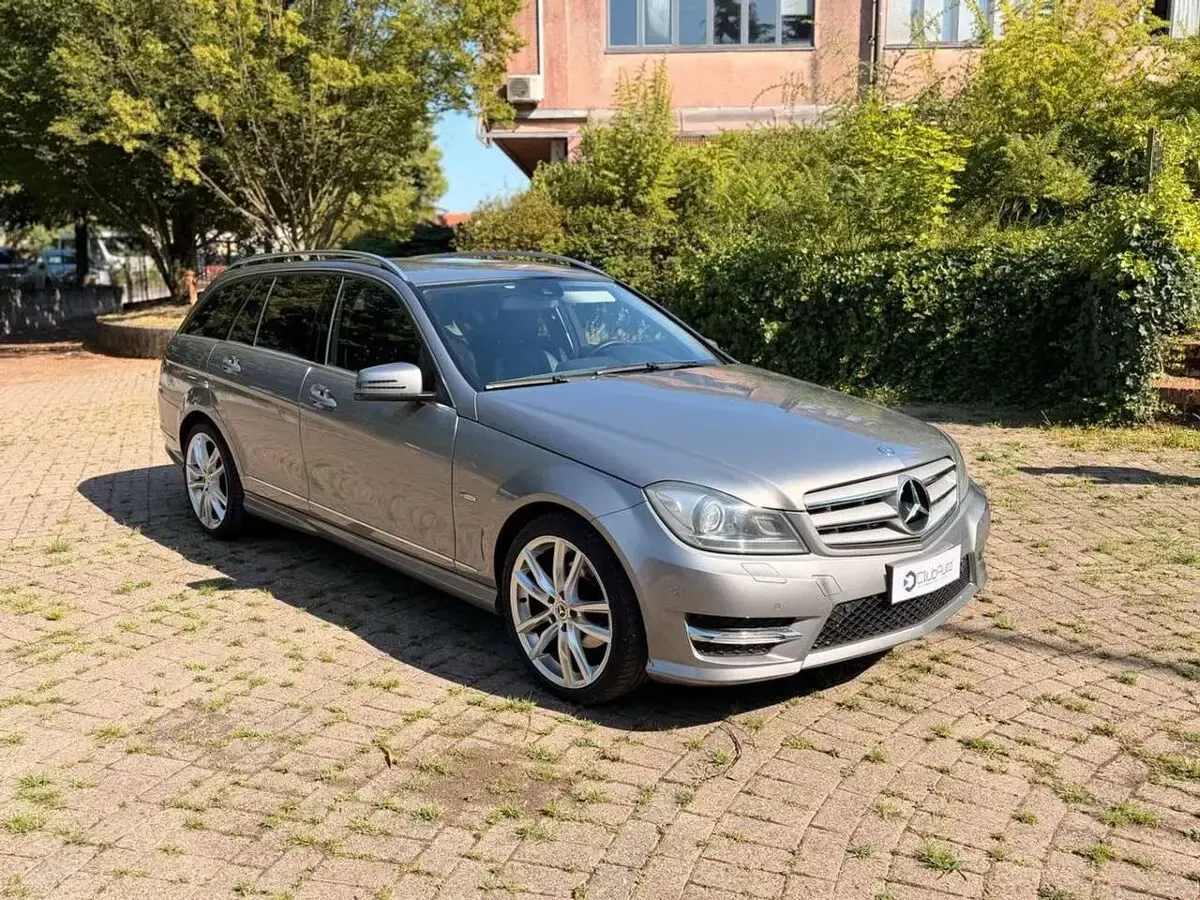 Usata Mercedes C220 Elegance 170 CV (125 kW) 2011 Argento Station wagon